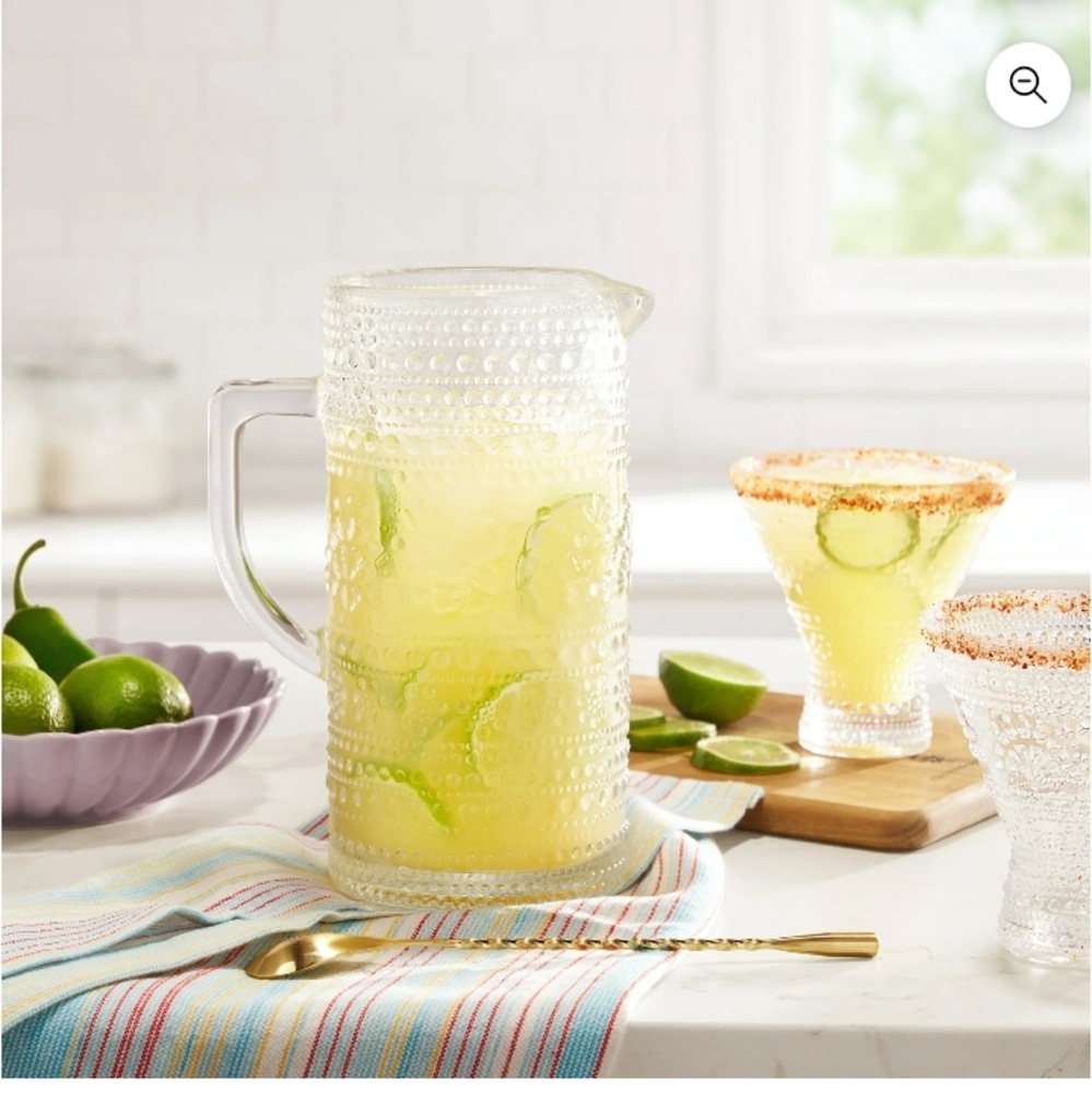 Pioneer Woman 35.5oz Channing Pitcher